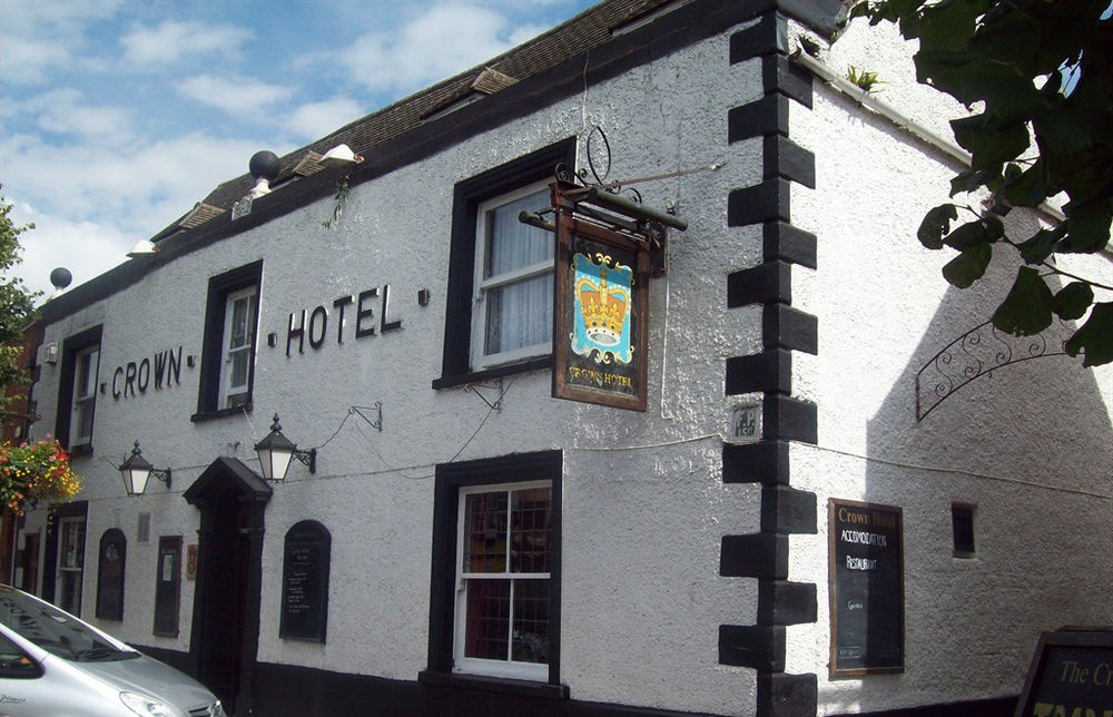 The Crown Hotel Swindon Bagian luar foto
